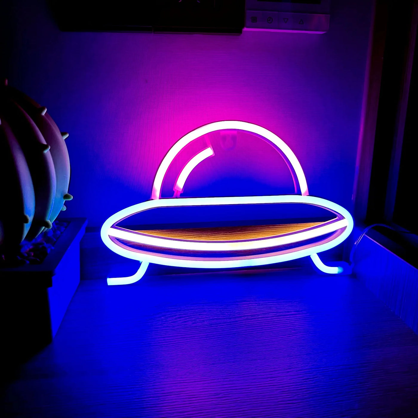 UFO AREA Neon Sign Alien Spaceship USB Dimmable LED Neon Lights for Gaming Room Bedroom Bar Party Man Cave Decor Night Lights